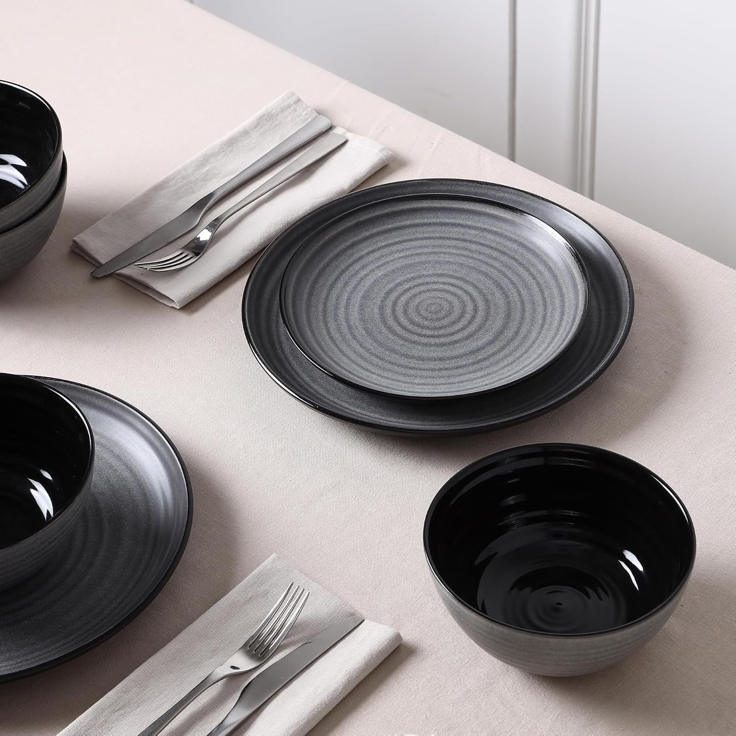 4pc Stoneware Dinner Plates Set Black Scratch Resistant Modern Dining