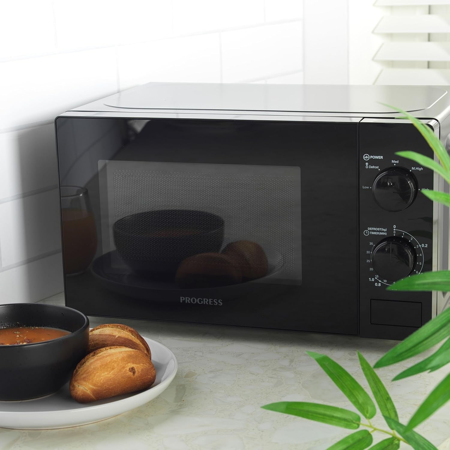 20L Microwave 700W Manual 5 Heat Levels 35 Min Timer