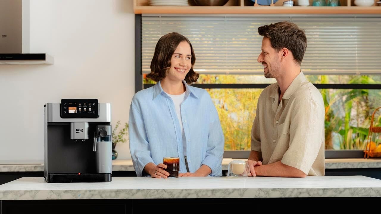 Fully Automatic Bean-to-Cup Coffee Machine | Touchscreen | Milk System