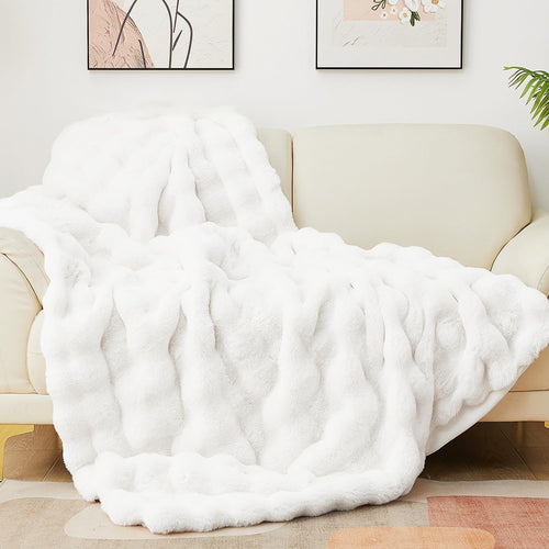 Luxury White Faux Fur Bubble Blanket Twin 152x203cm Ultra Soft Cozy