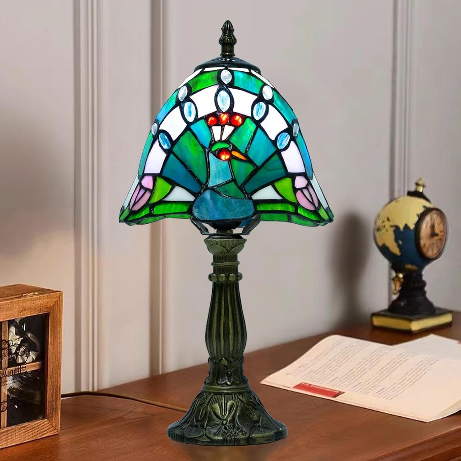 Vintage Peacock Tiffany Table Lamp, Dimmable LED, Resin Base, 20x20x37cm
