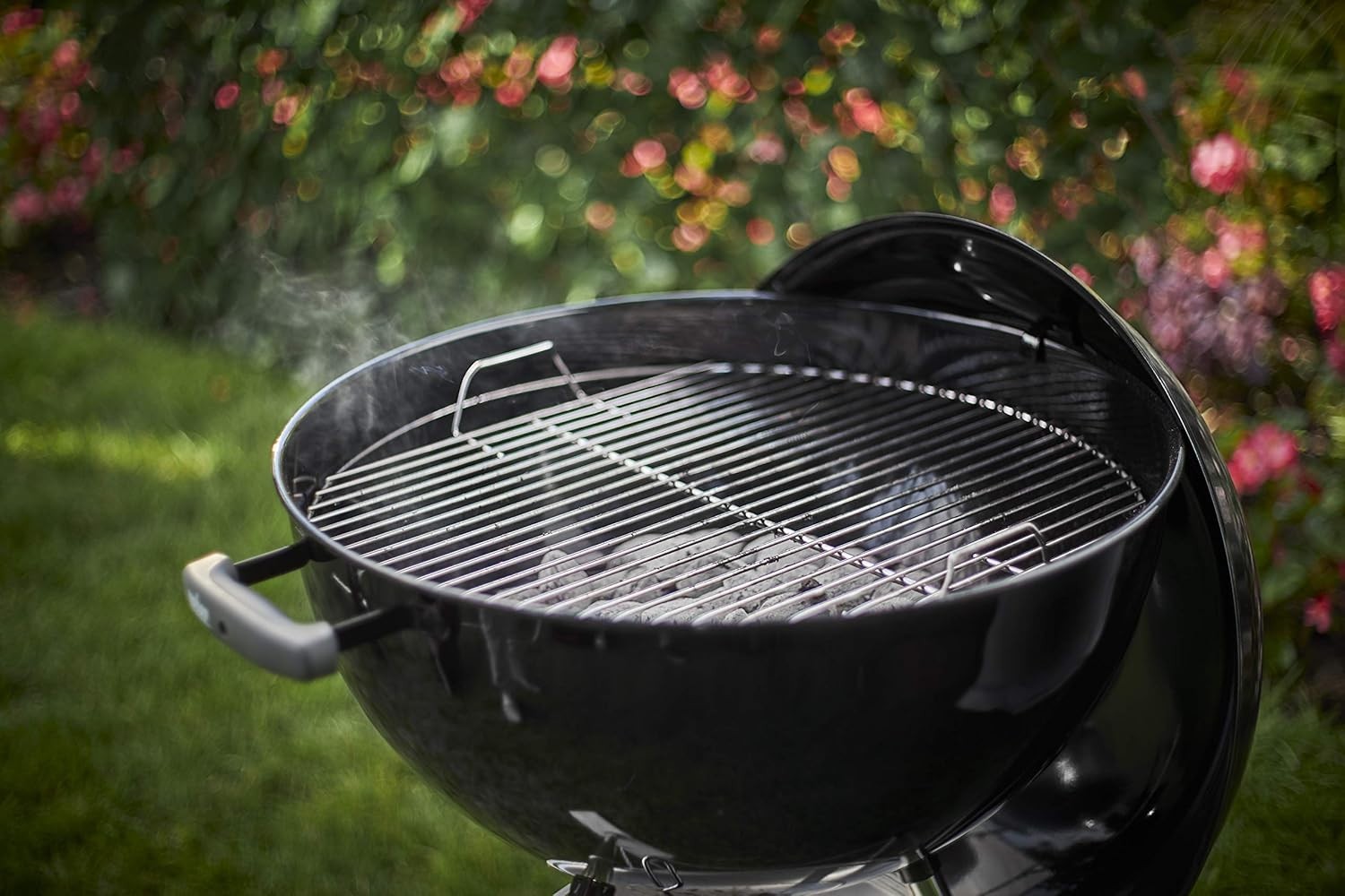 47cm Charcoal Kettle BBQ Grill with Lid Thermometer Tripod Stand Outdoor Cooking