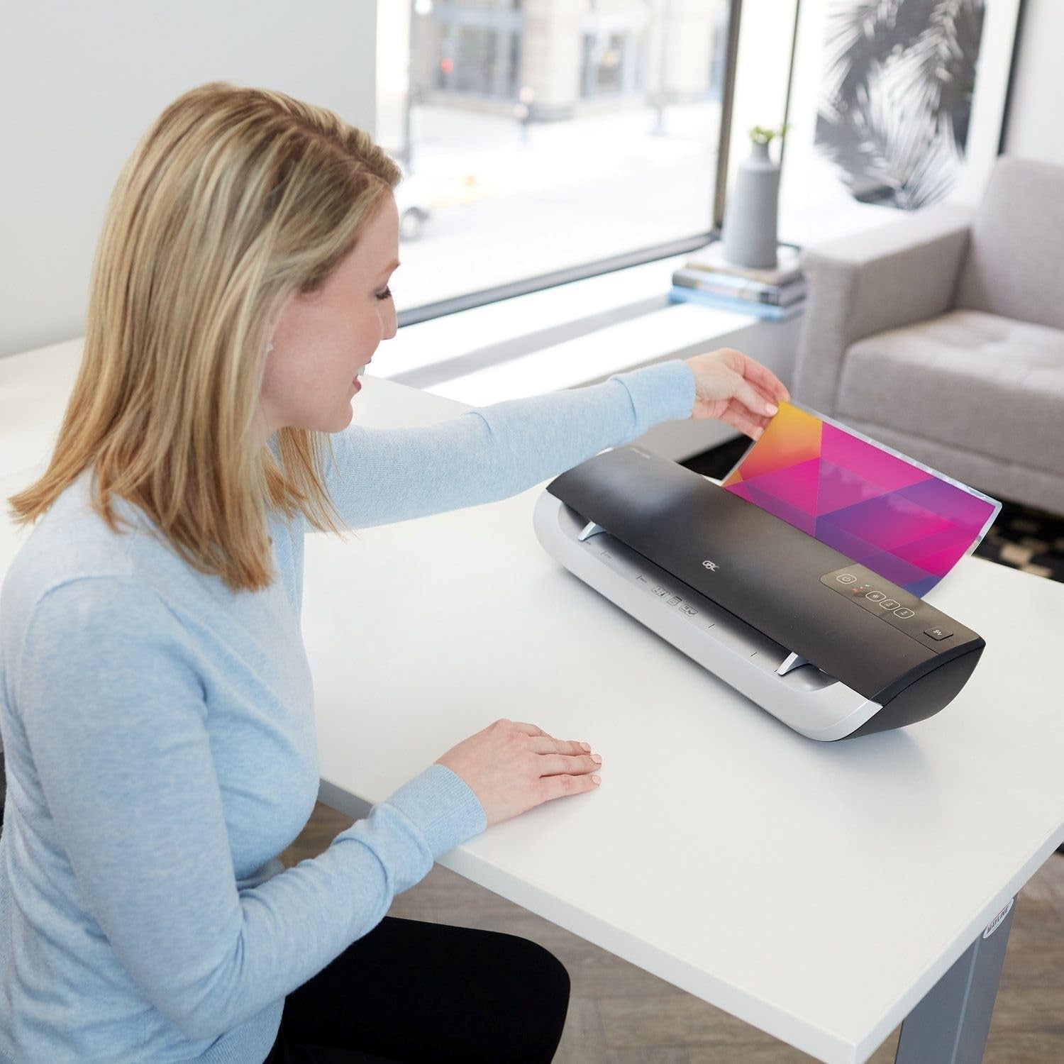 12” Thermal Laminator 1-Min Warm-Up Auto Jam Reverse 3–7 Mil