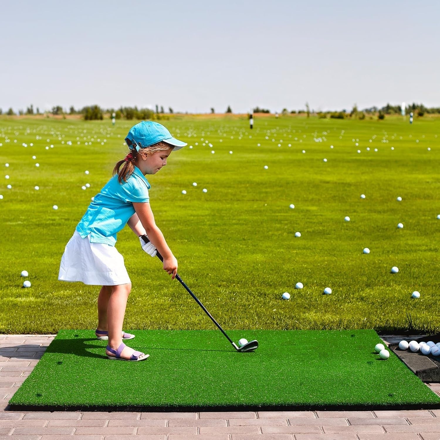 Golf Practice Hitting Mat 5x5ft Turf Mat with Rubber Tees & Alignment Sticks