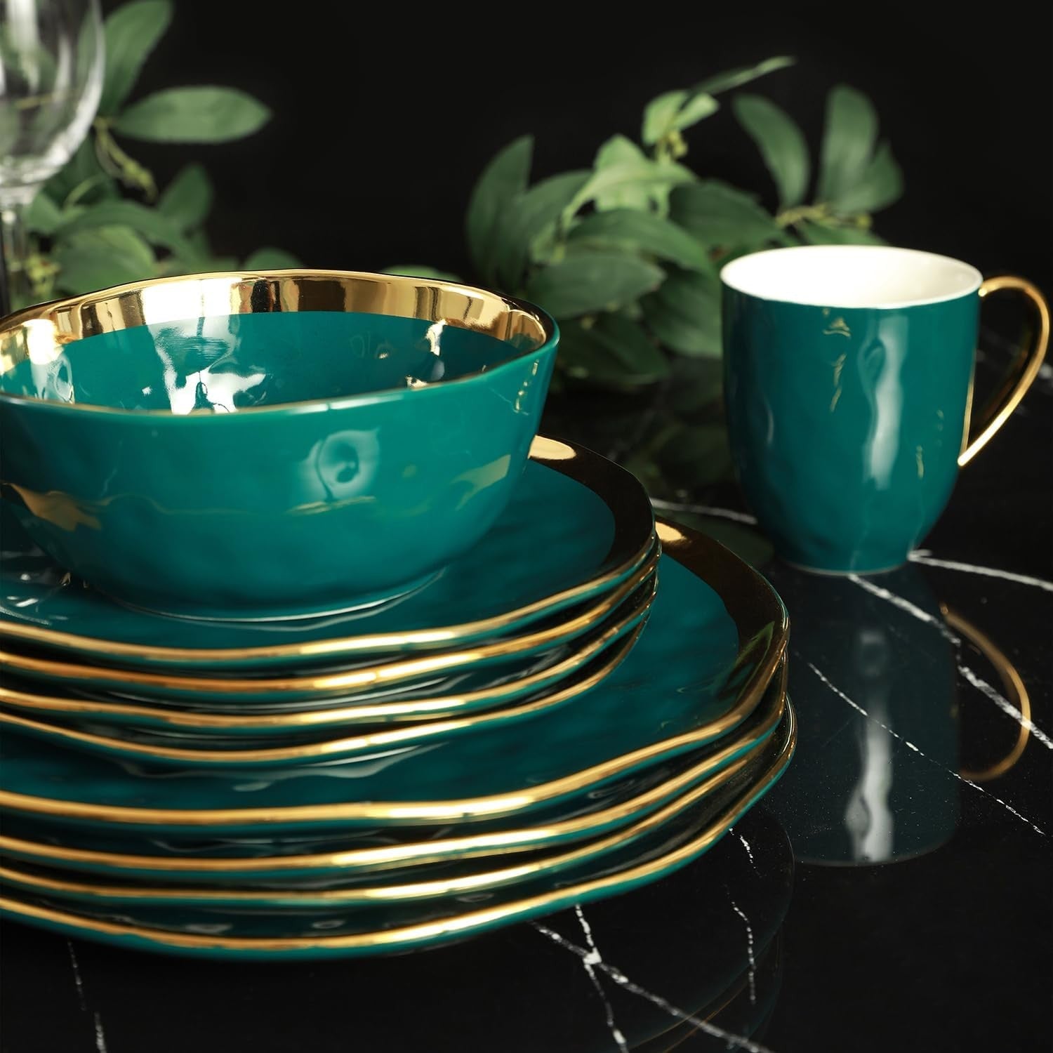 Green Gold Rim Dinnerware Set 16 Piece Porcelain Plates Bowls Service for 4