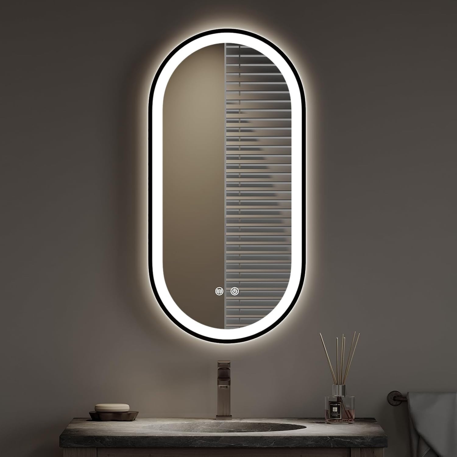 LED Bathroom Mirror 80x40cm Oval Wall Light Touch Control Anti-Fog Pad