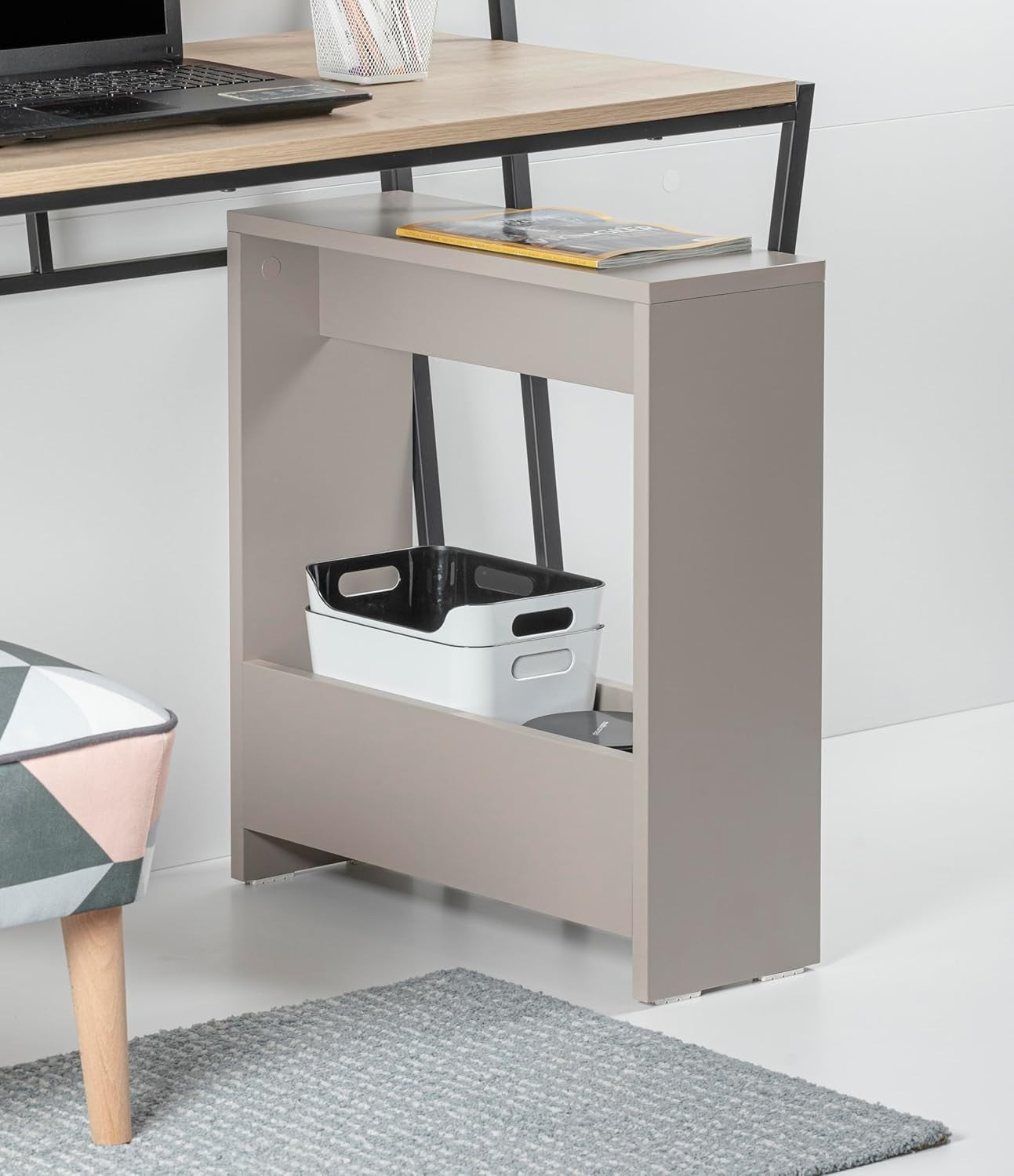 Space-Saving Side Table with Magazine Rack – Stylish Storage & Small Footprint