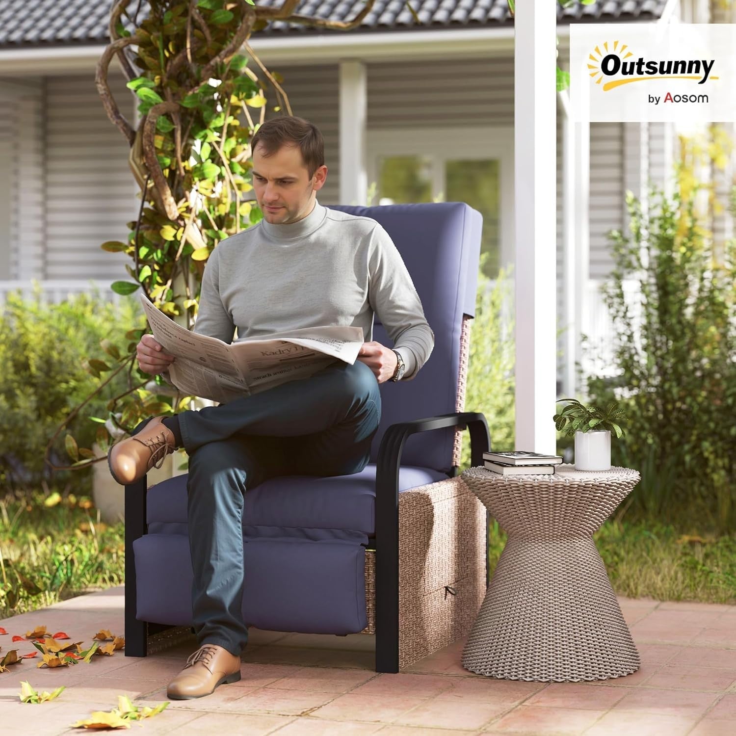 Outdoor Rattan Recliner Chair Adjustable Backrest Footrest Side Table