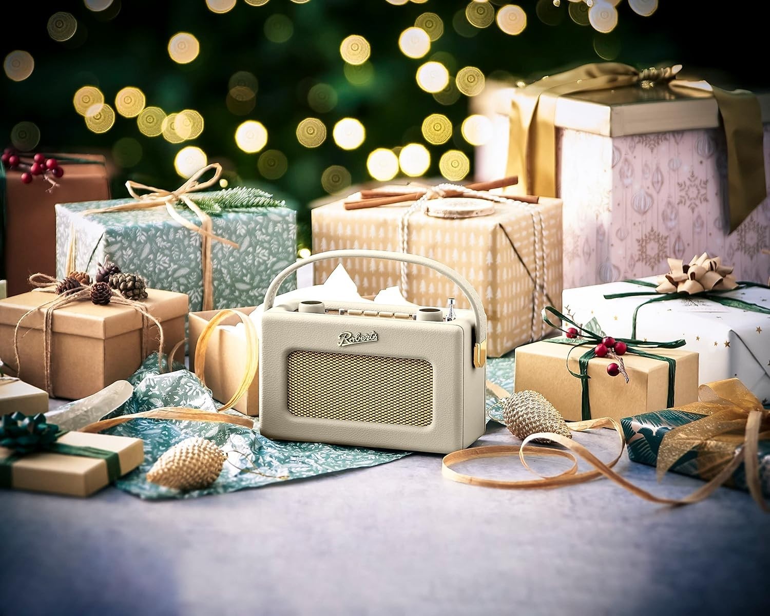 Portable DAB DAB+ FM Radio Bluetooth Retro Pastel Cream