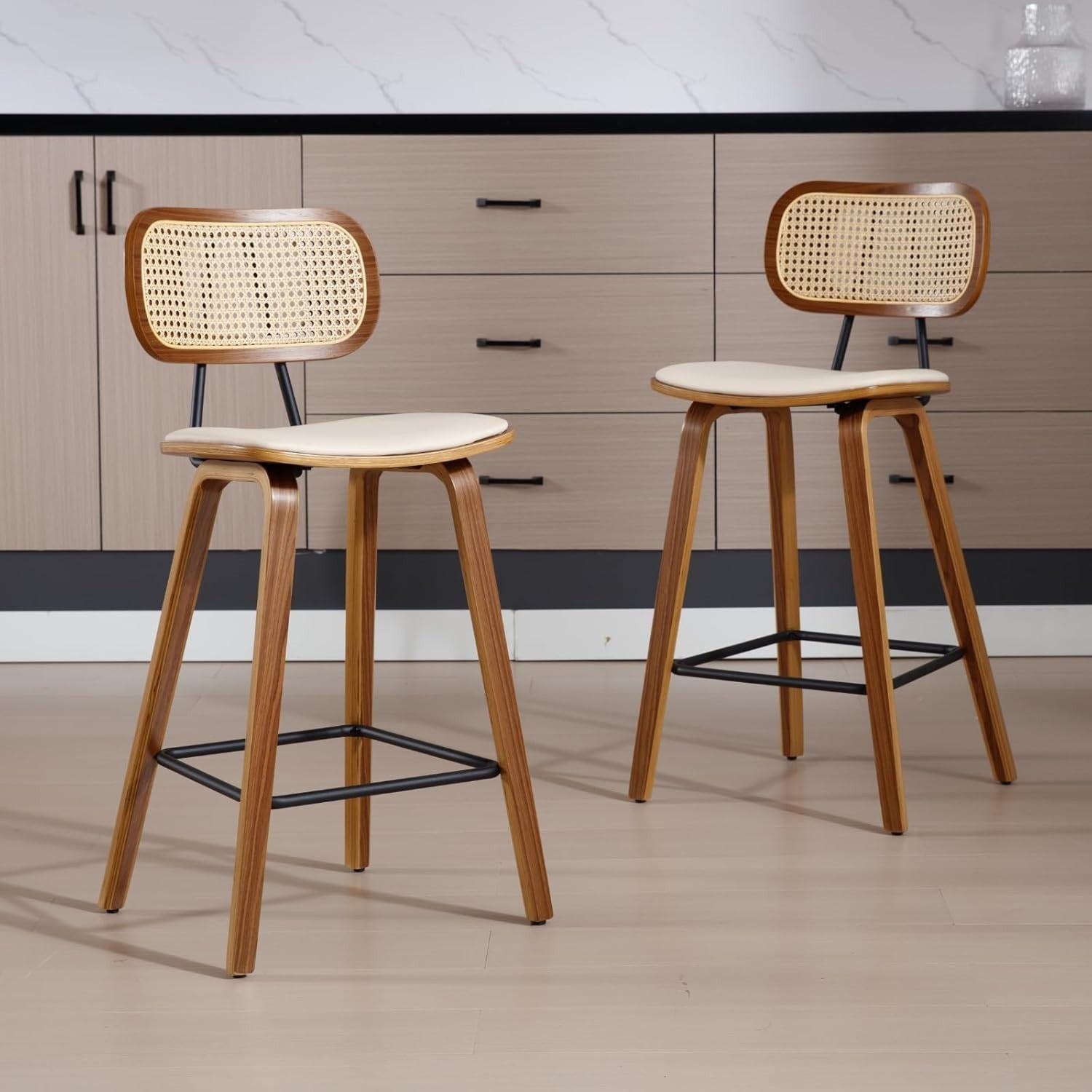 Retro Rattan Bar Stools Set of 2 Beige PU Leather Wooden Kitchen Chairs