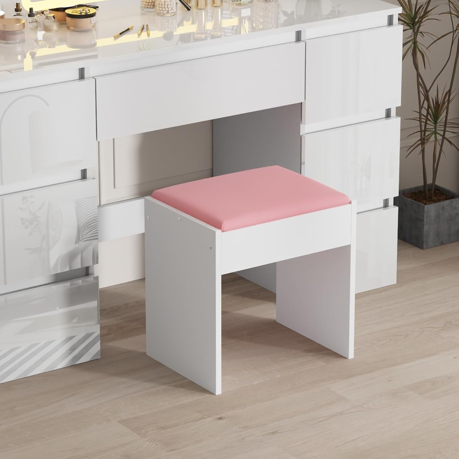 Pink Padded Dressing Table Stool – Baroque Vanity Chair for Bedroom