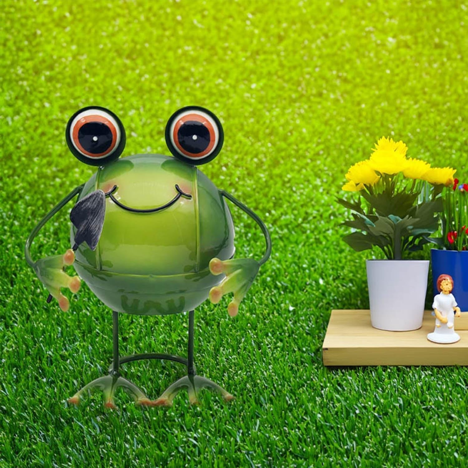 Bright Eyes Green Frog Garden Statue | Fun Patio Lawn Ornament | Outdoor Decor