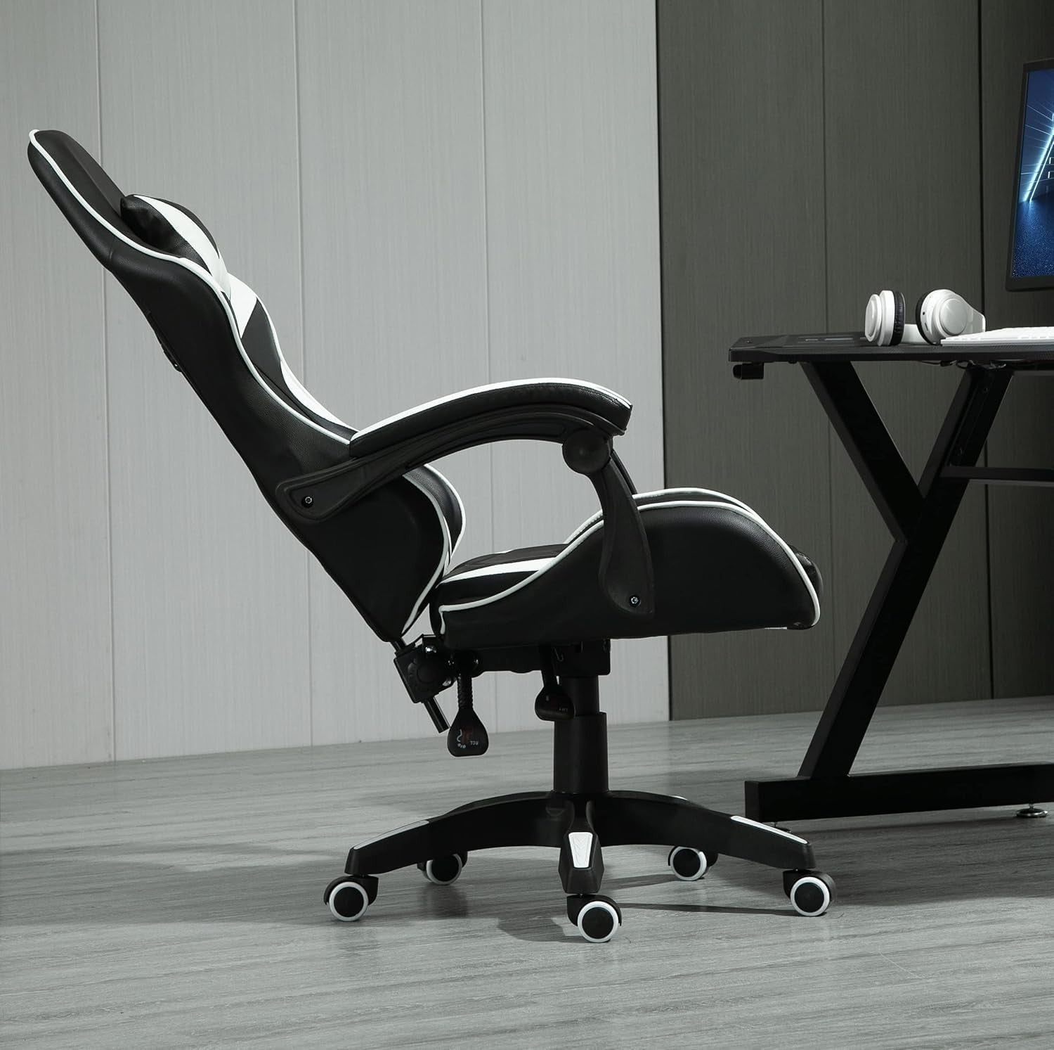 Reclining Gaming Chair Faux Leather Office Desk Chair w/ Lumbar White