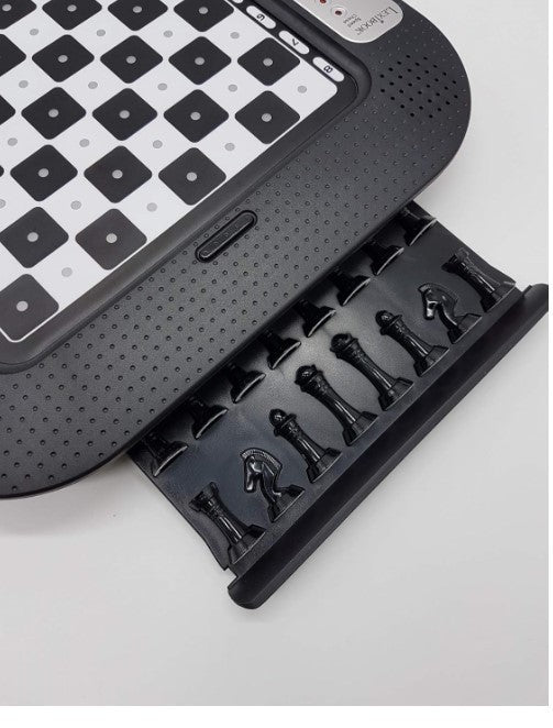 Electronic Chess Set with Touch Keyboard | 64 Levels | Light & Sound | Battery