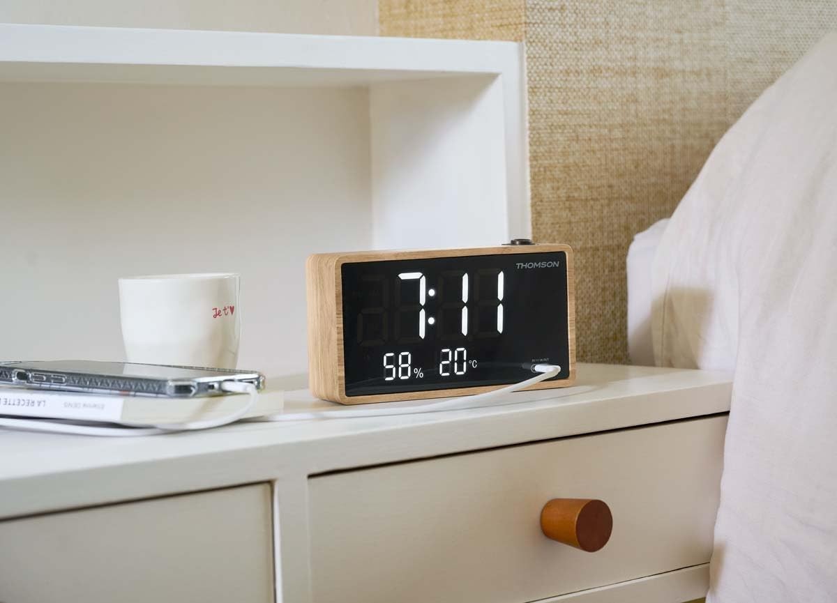Projection Alarm Clock Radio Temperature Humidity USB Large Display