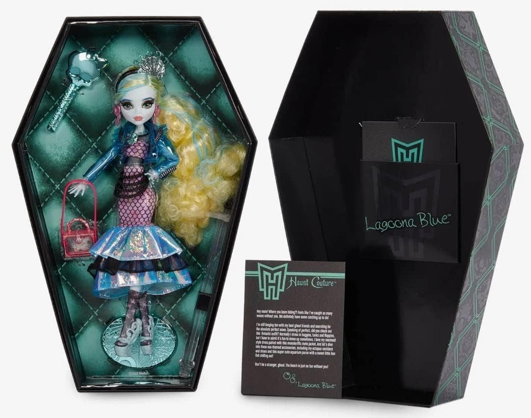 Limited Edition Couture Fashion Doll 10.5in Runway Outfit Accessories