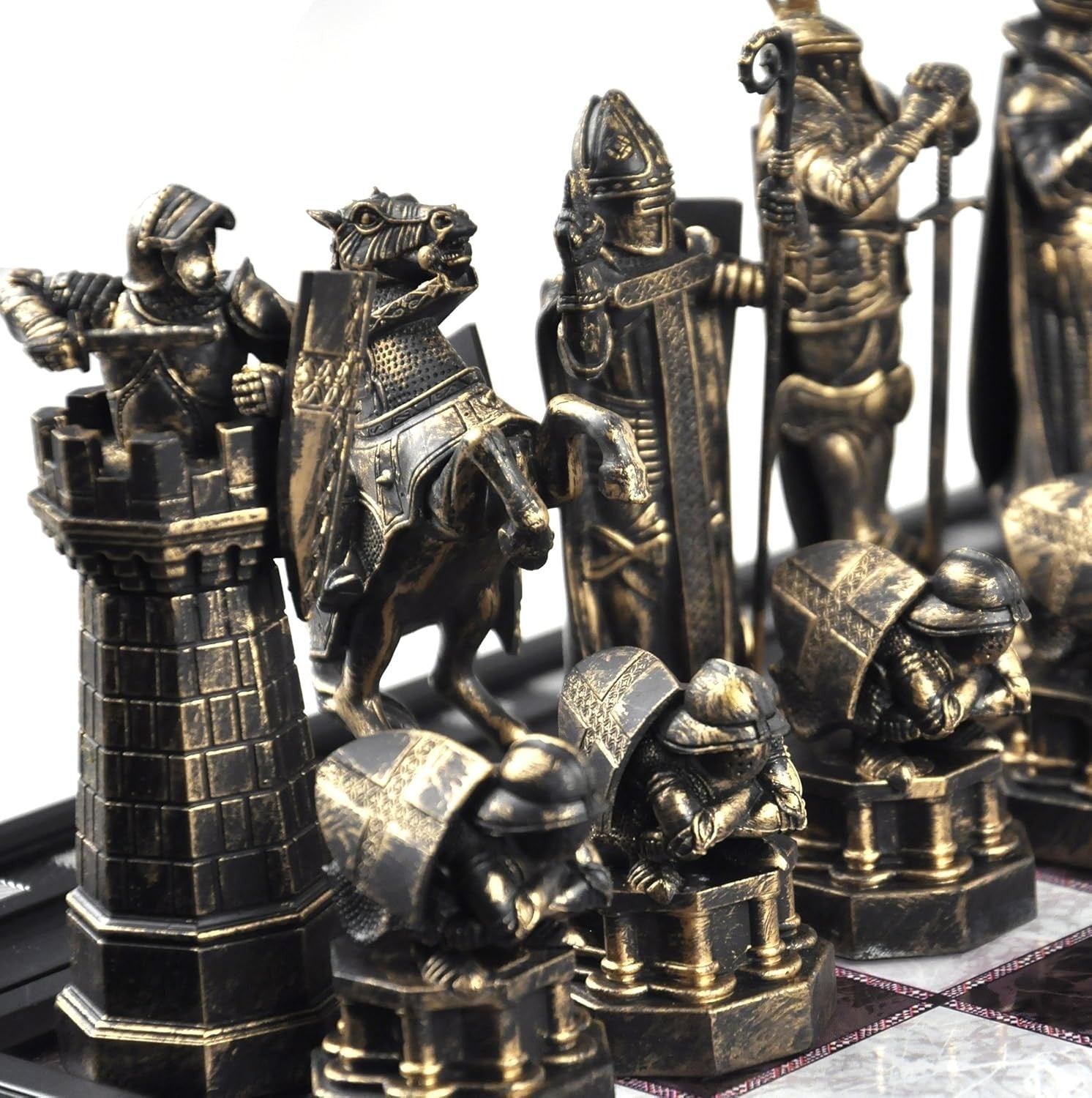 Final Challenge Chess Set – Detailed 32pcs Movie Replica Board Gift Display