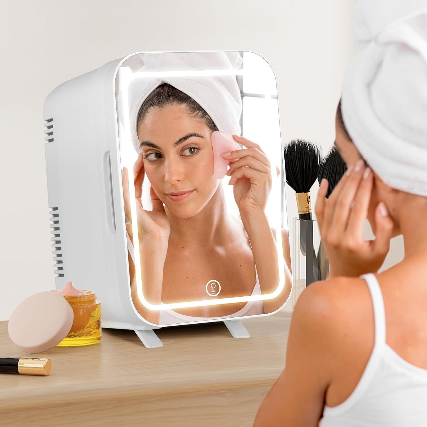 Portable Mini Skincare Fridge 4L LED Mirror AC/DC Bedroom Car