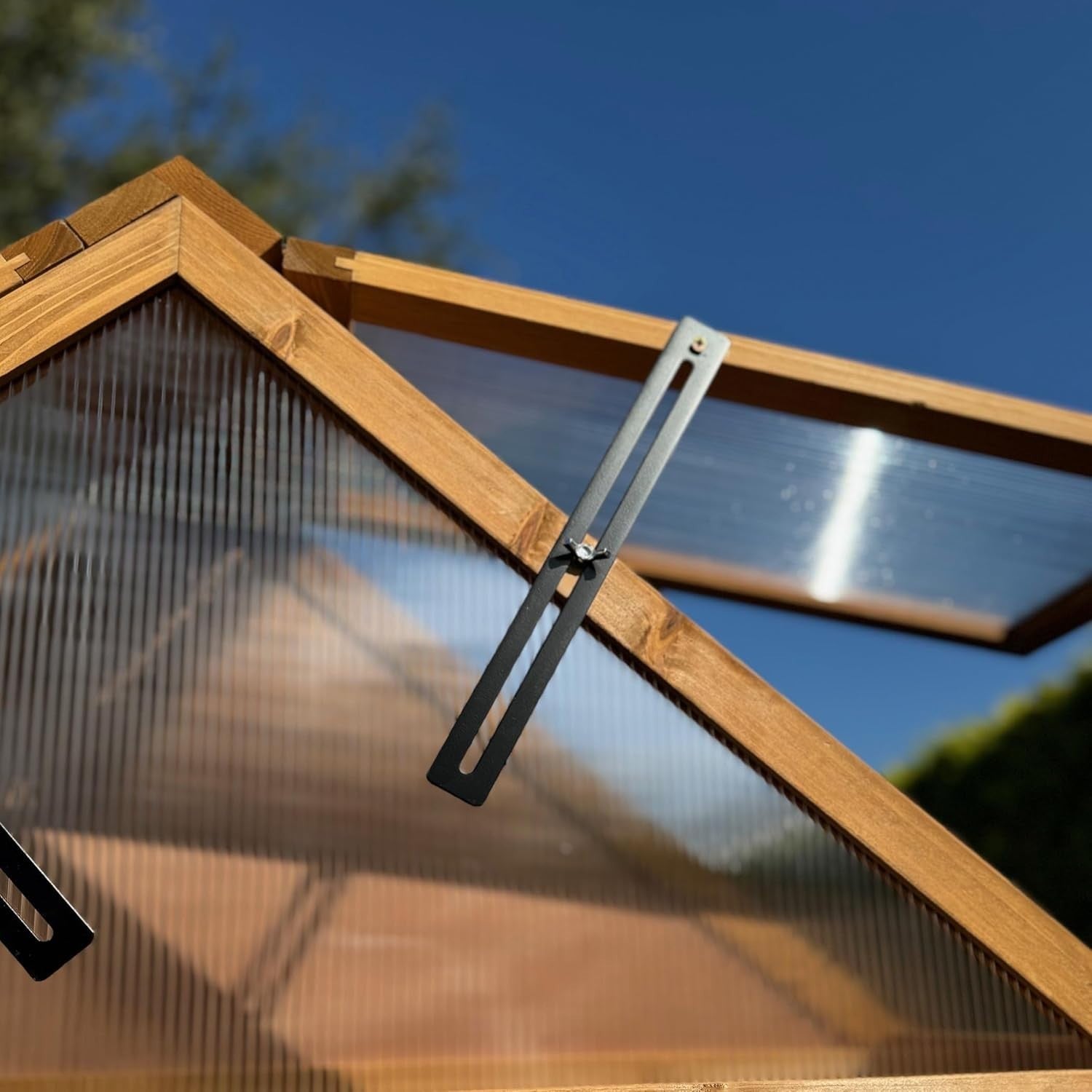 Wooden Apex Mini Greenhouse with Polycarbonate Panels 160cm Weatherproof