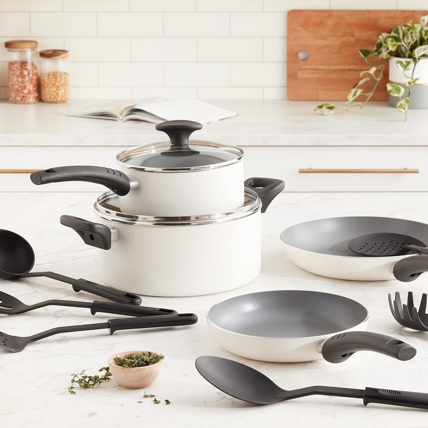 12pcs Cream Non Stick Cookware Set with Utensils – PFOA Free Scratch Resistant