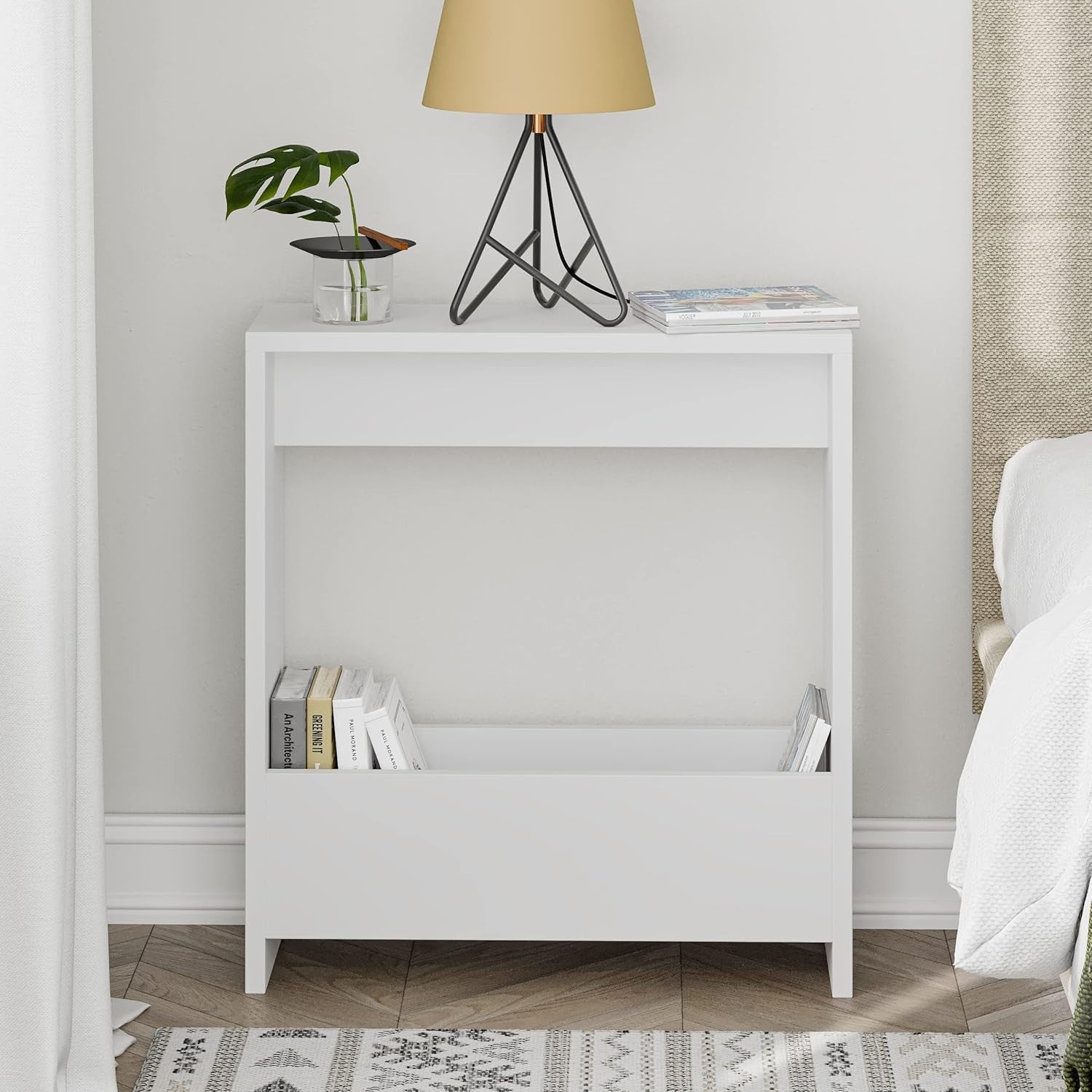 White Side Table with Magazine Rack – Compact Storage & Stylish Design