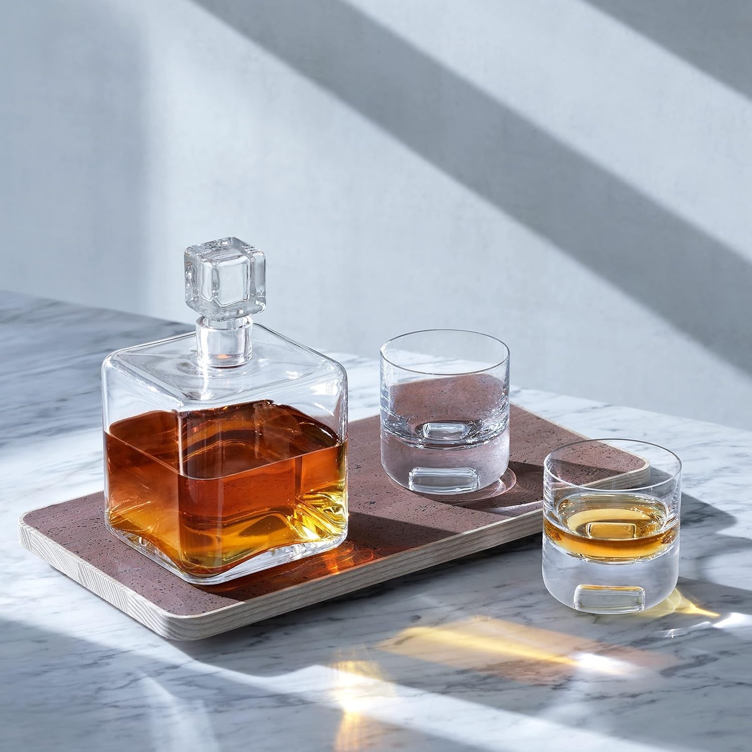 Luxury Whisky Connoisseur Set 1L Decanter & 2 Glasses on Ash Tray | Handmade