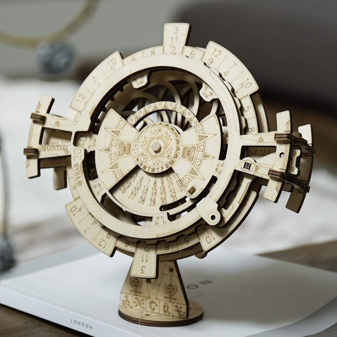 Wooden Perpetual Calendar Puzzle DIY Kit – 3D Gear Desk Toy Gift Adults