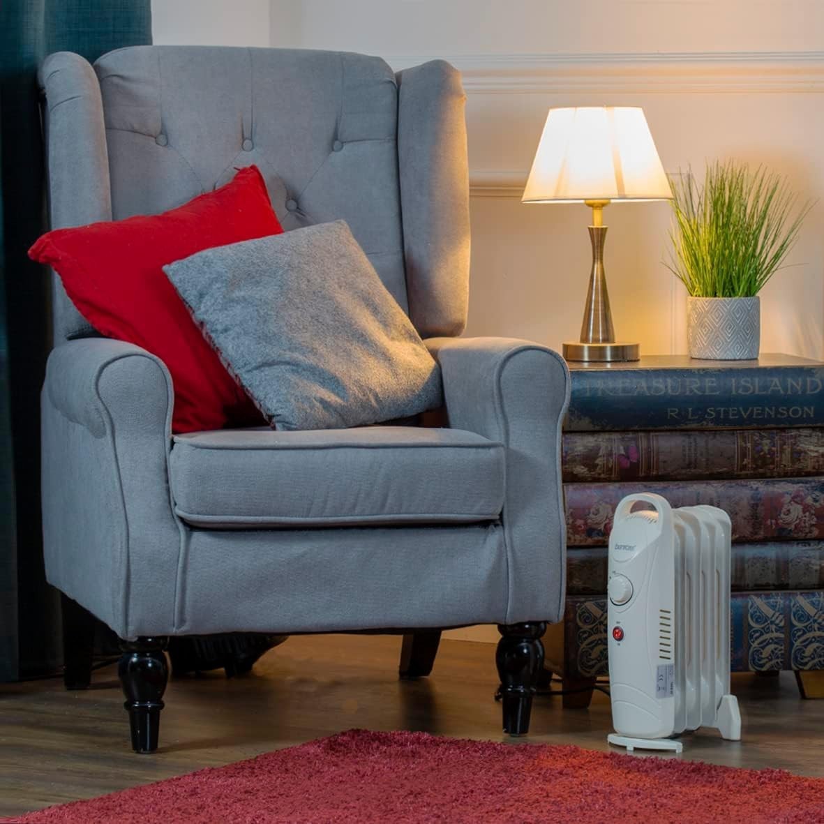 Mini 5-Fin Oil Filled Radiator 500W Low Energy Portable Heater White