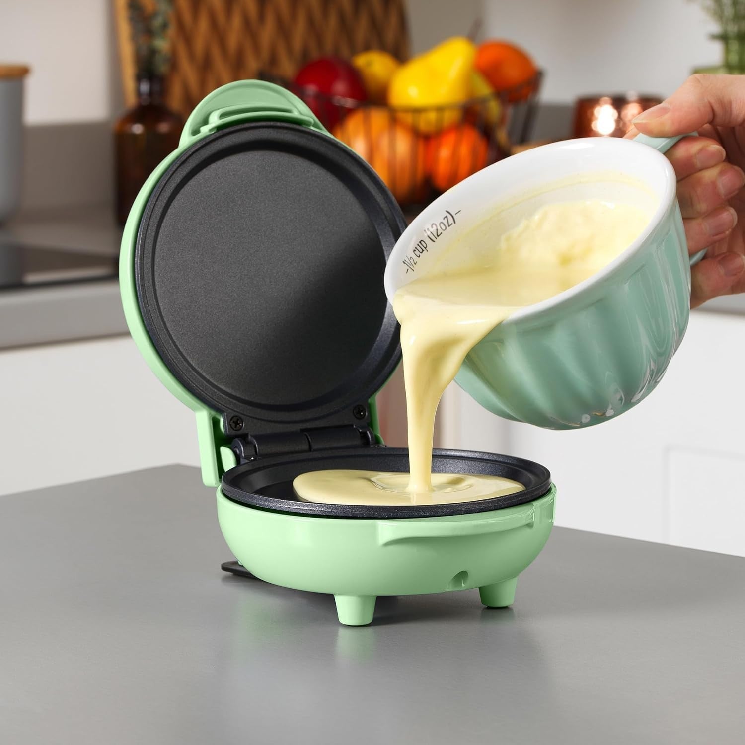 Mini Snack Maker 550W Non-Stick Pancake, Omelette & Crepe Maker Pastel Green