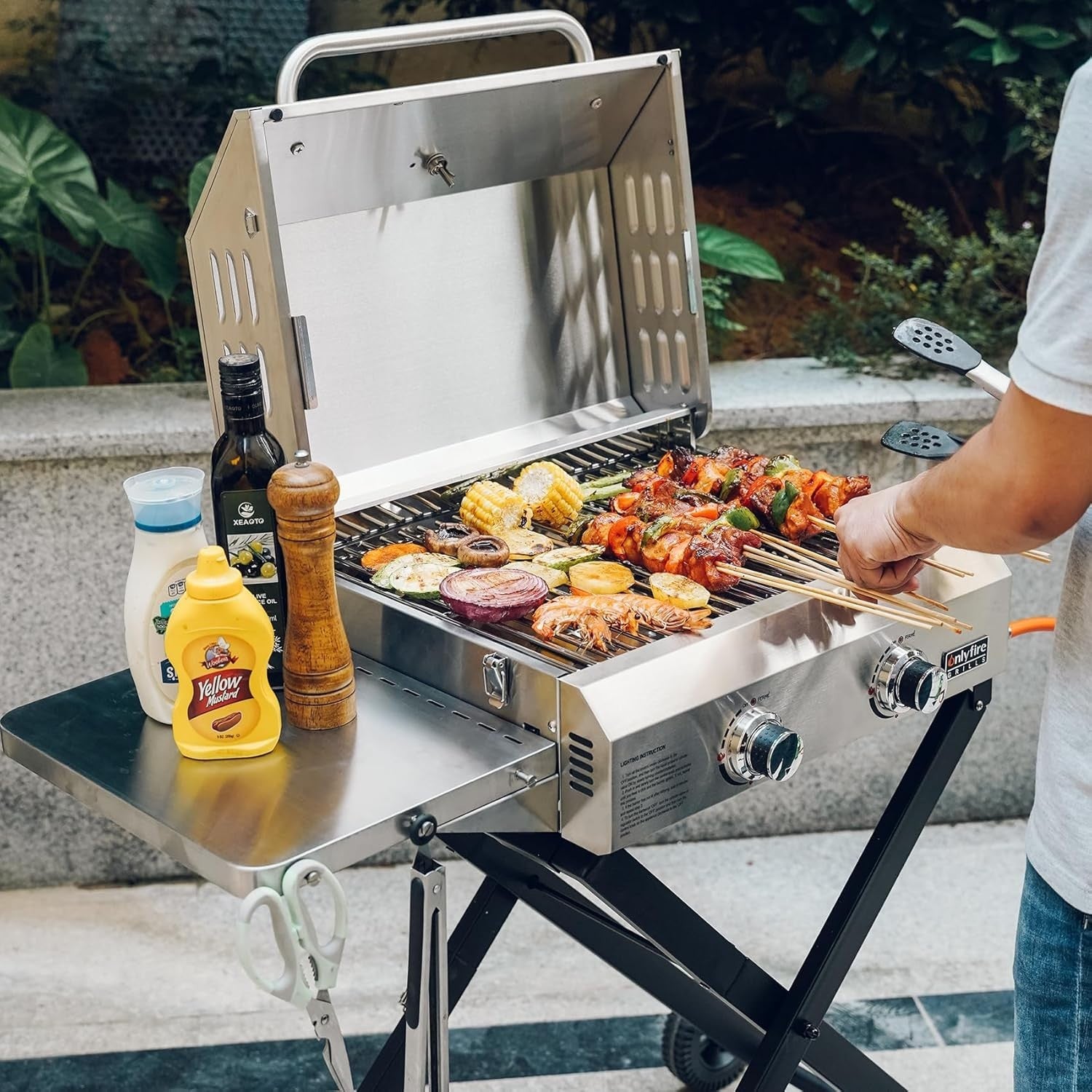 2 Burner Portable Gas BBQ Grill with Folding Trolley, Lid & Thermometer Outdoor