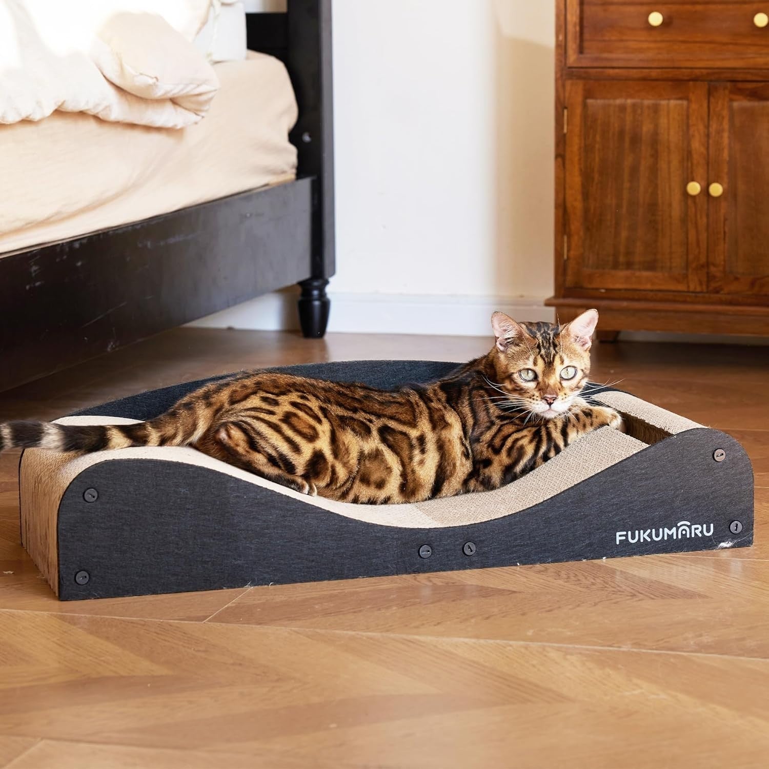 74cm Cat Scratcher Bed Cardboard Lounge Couch w Felt & Ball Toy