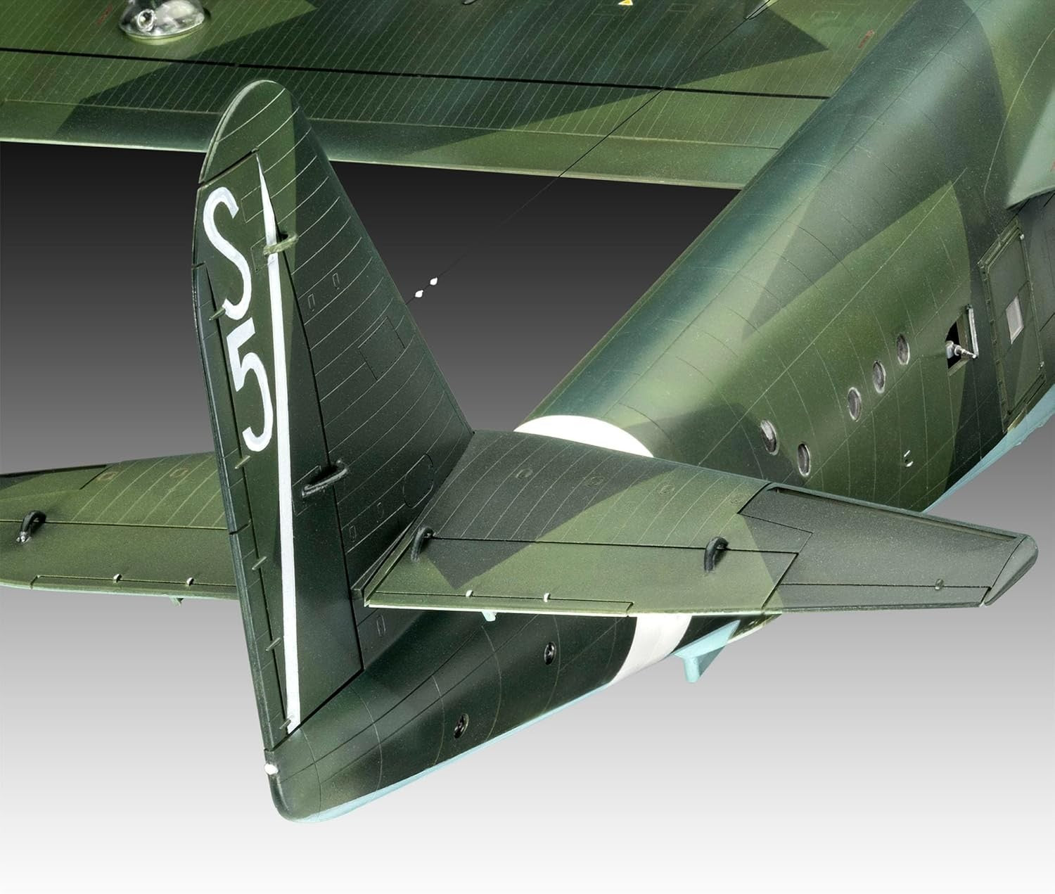 1:72 Scale WWII Flying Boat Model Kit – Unpainted Military Display Plane