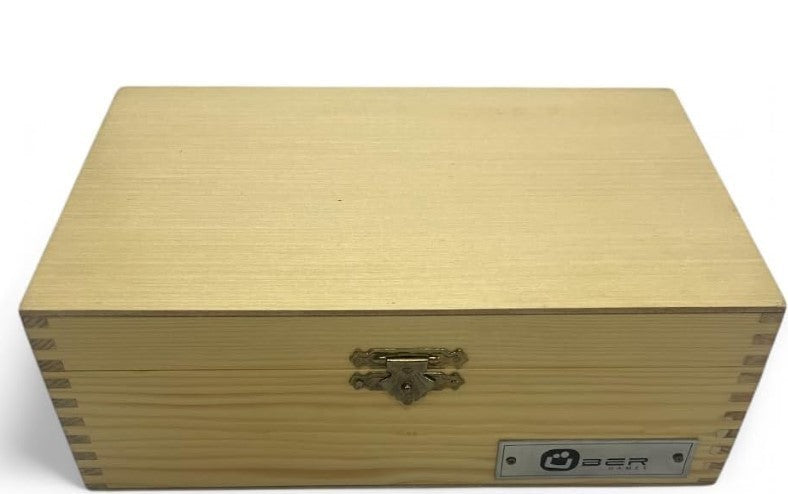 Luxury Acacia Wood Chess Set 3.75" King with Velvet Storage Box & Extra Queens