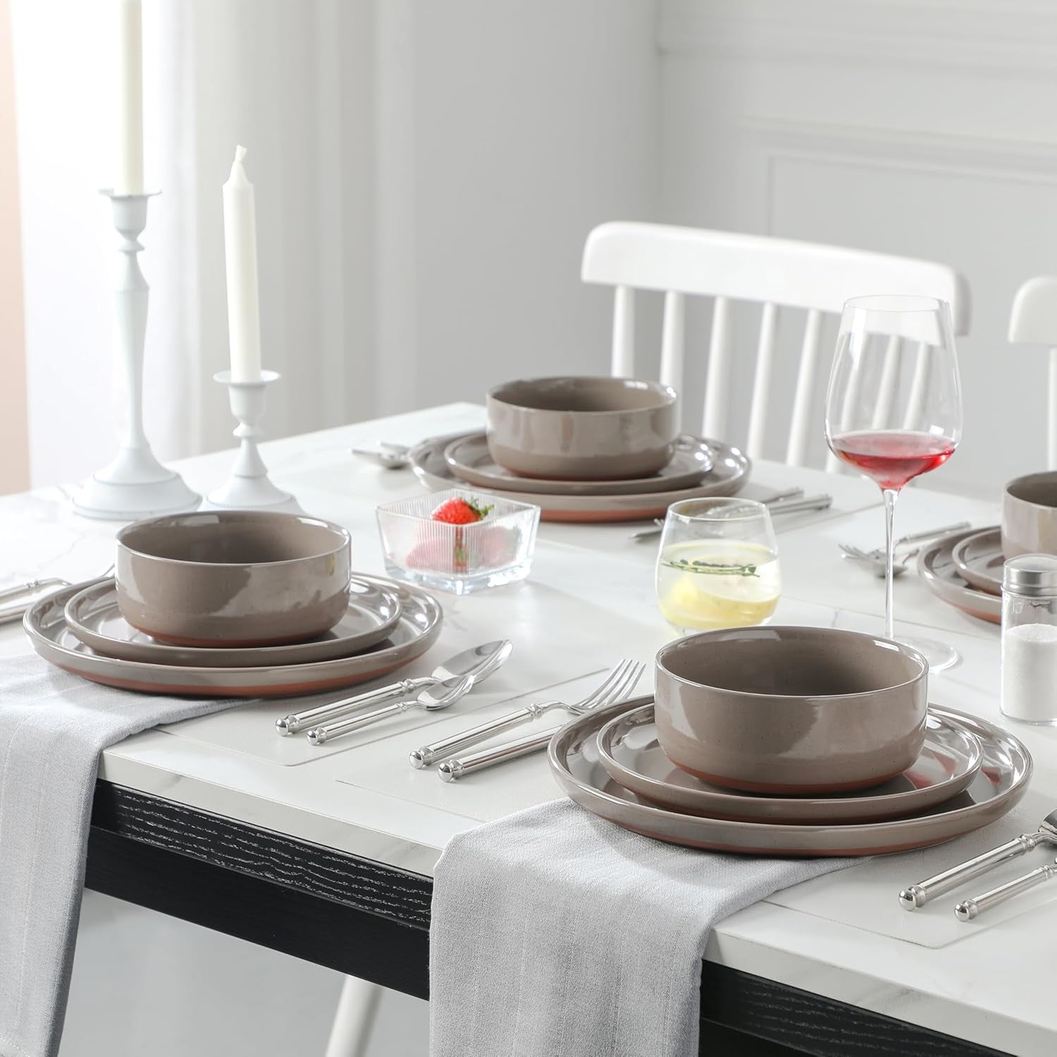 24 Piece Dinner Set for 8 Stoneware Plates Bowls Microwave Dishwasher Safe