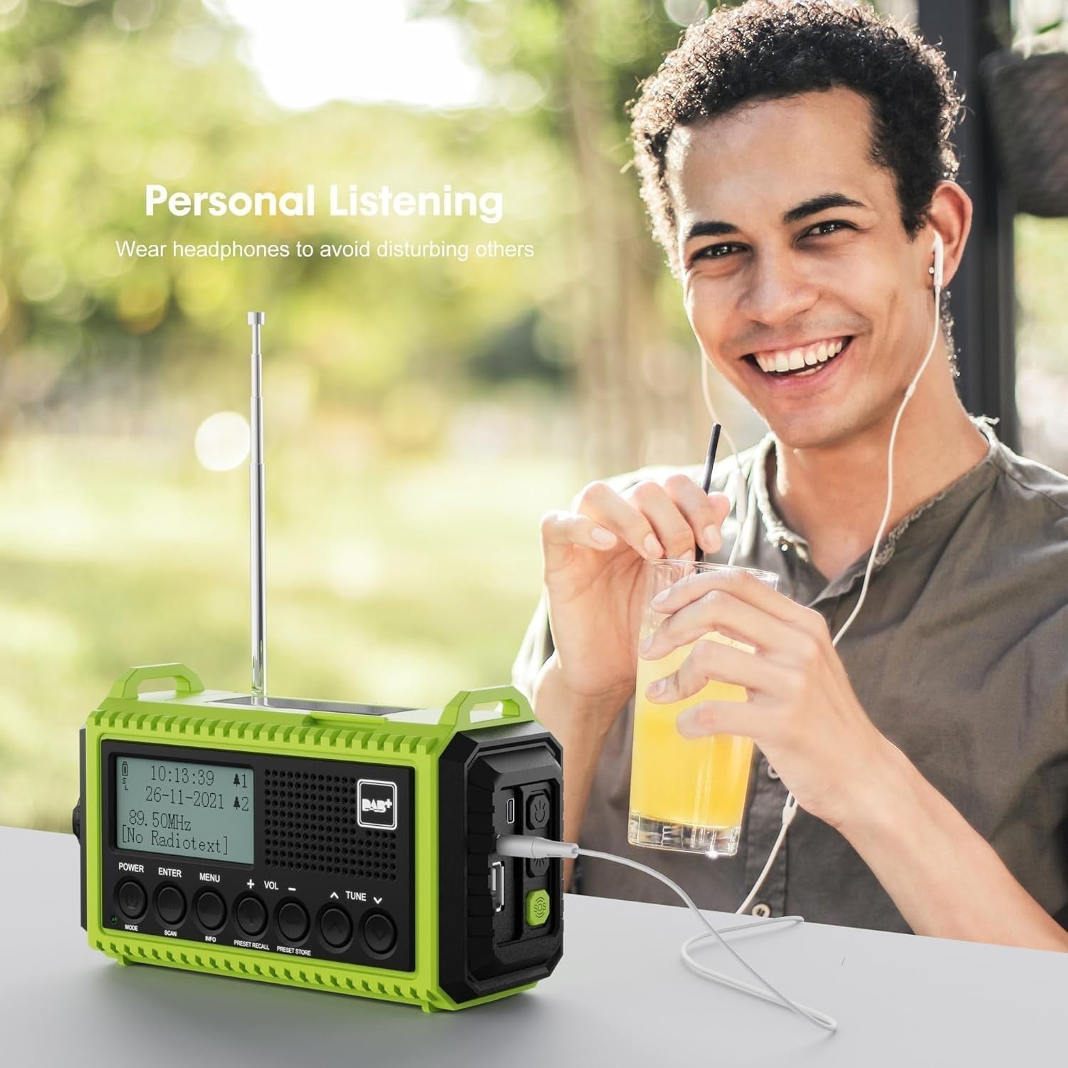 Portable DAB+ FM Emergency Radio Solar Hand Crank 5000mAh SOS