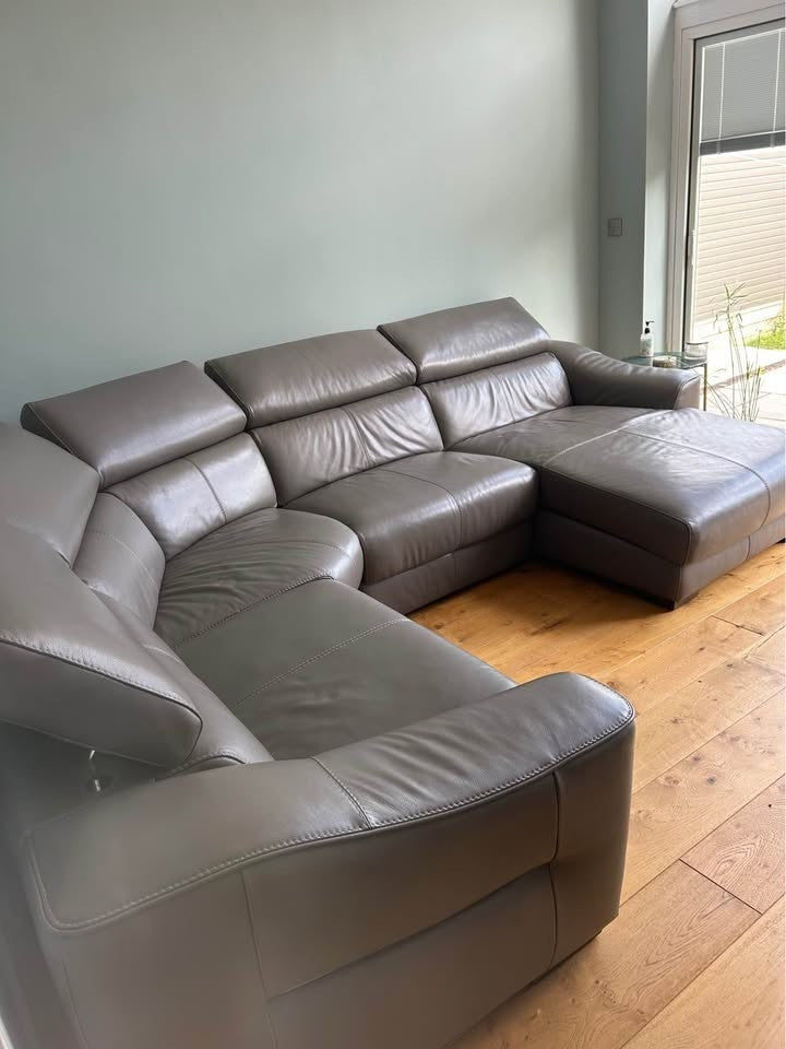 Splendid Large Grey Leather Corner Sofa + Footstool (PTP)