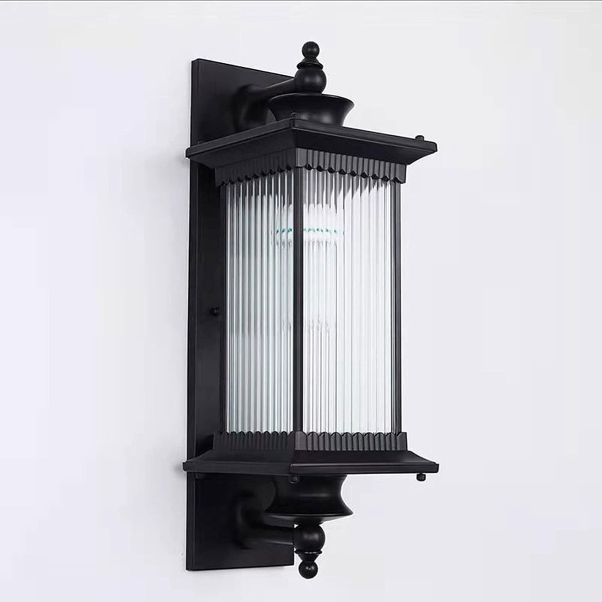 Vintage Outdoor Wall Lantern – Black Waterproof E27 Garden Light