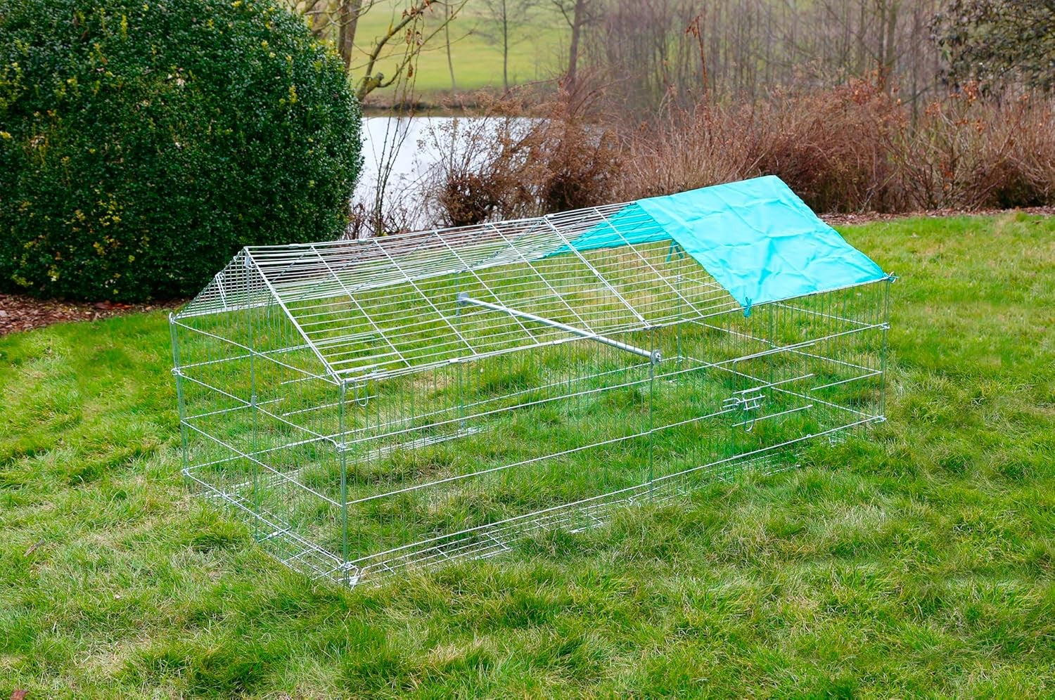 Outdoor Rabbit Run Metal Open-Air Enclosure Lockable with Sun Cover