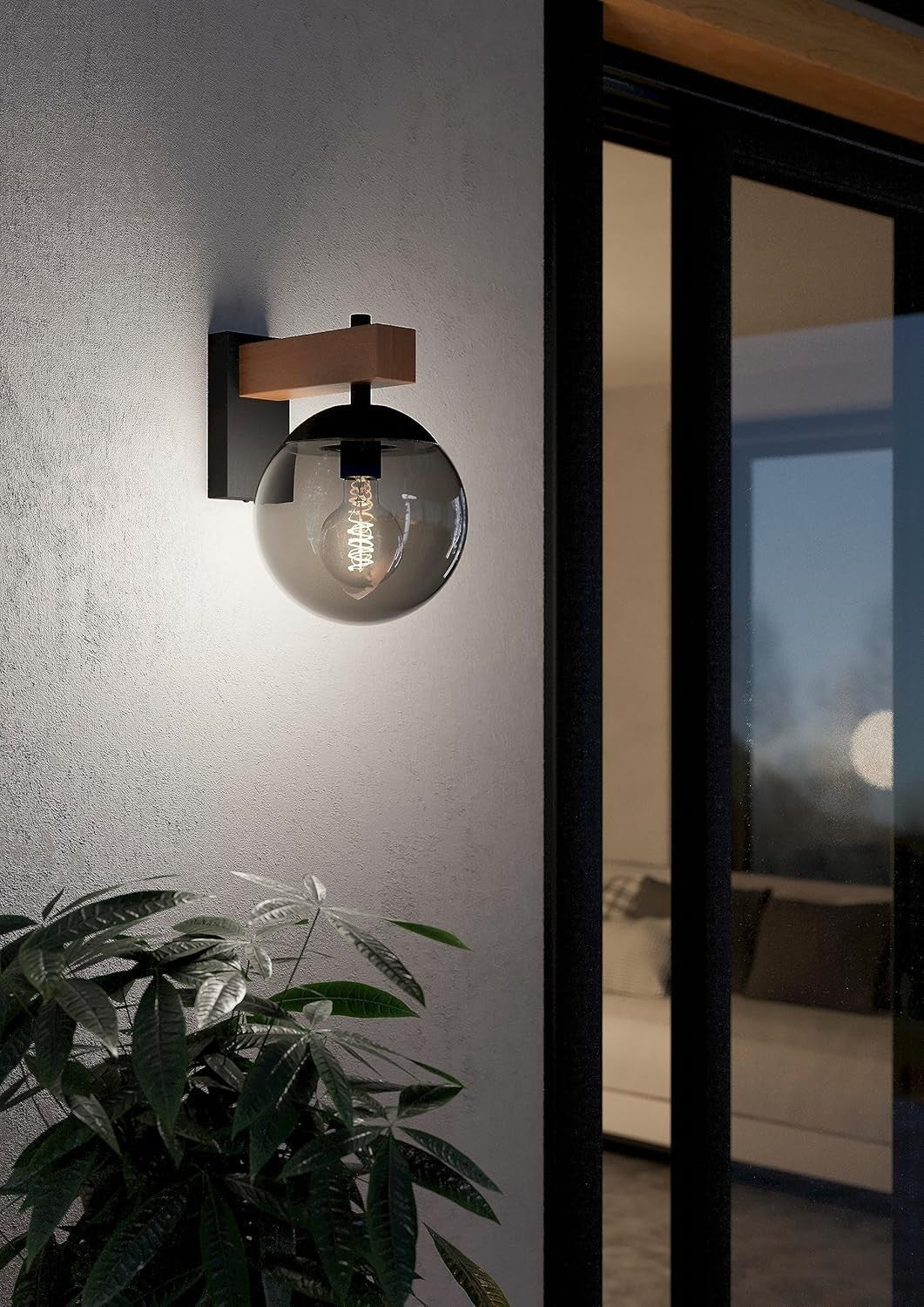 Outdoor Wall Light IP44 Black Wood Look | E27 Globe Porch Garden Lamp