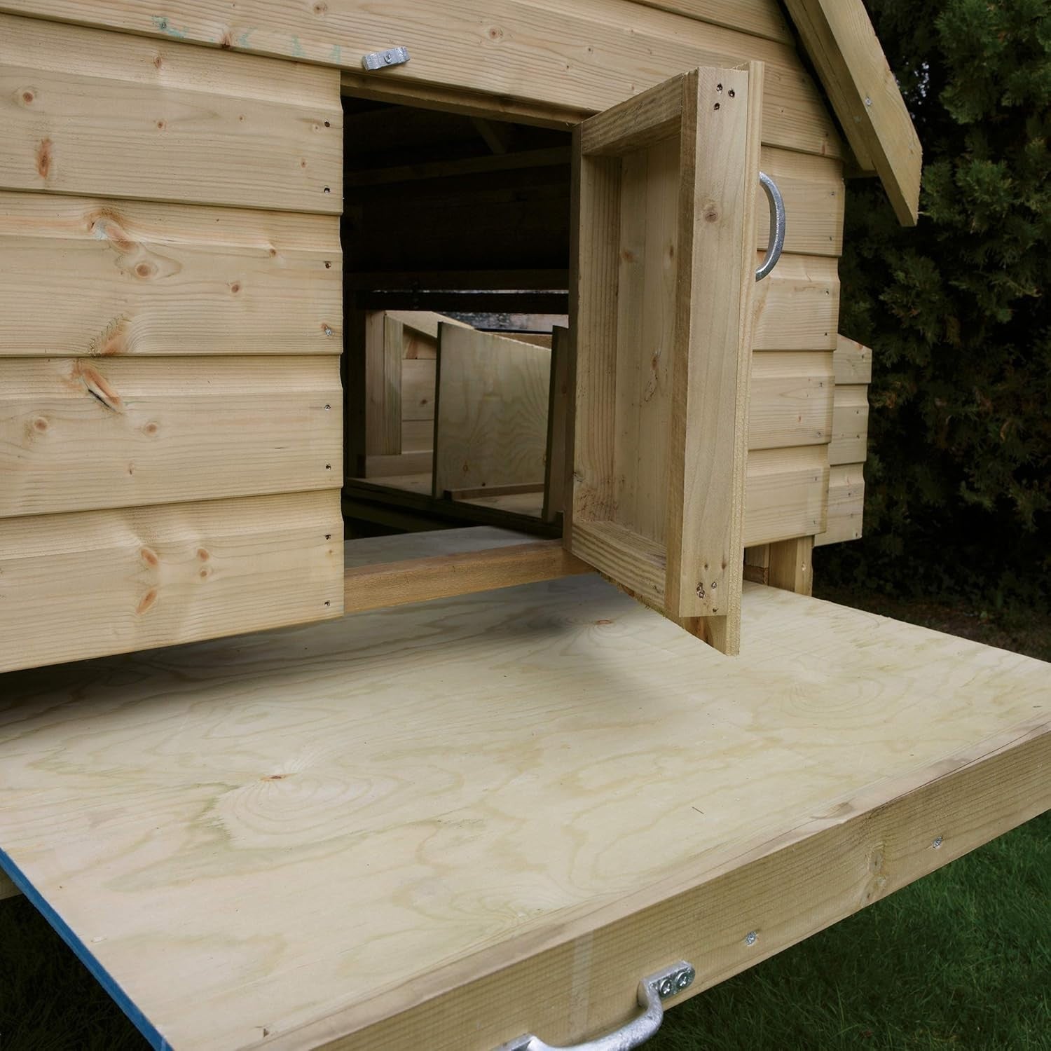 Large Wooden Chicken Coop 6 Hen House w Nest Box Ramp