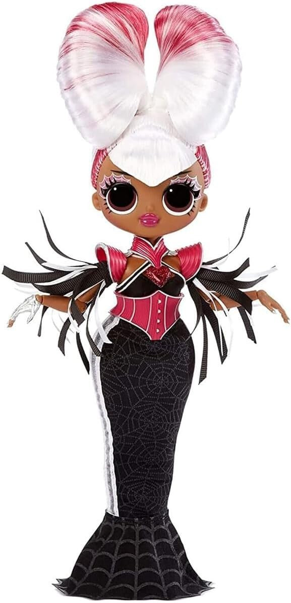 Movie Magic Fashion Doll Playset 25 Surprises Theater Scene Outfits