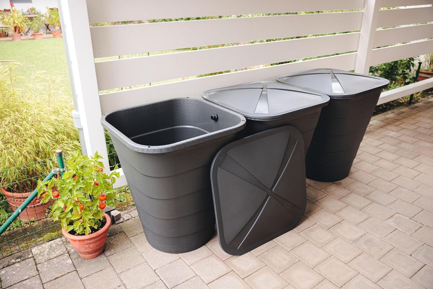 Square Rain Water Butt 300L with Lid & Tap, Corner-Friendly Garden Storage