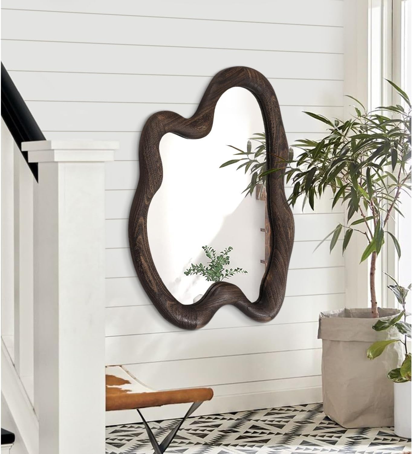 80x60cm Irregular Wall Mirror Rustic Wood Frame Vintage Look for Hallway