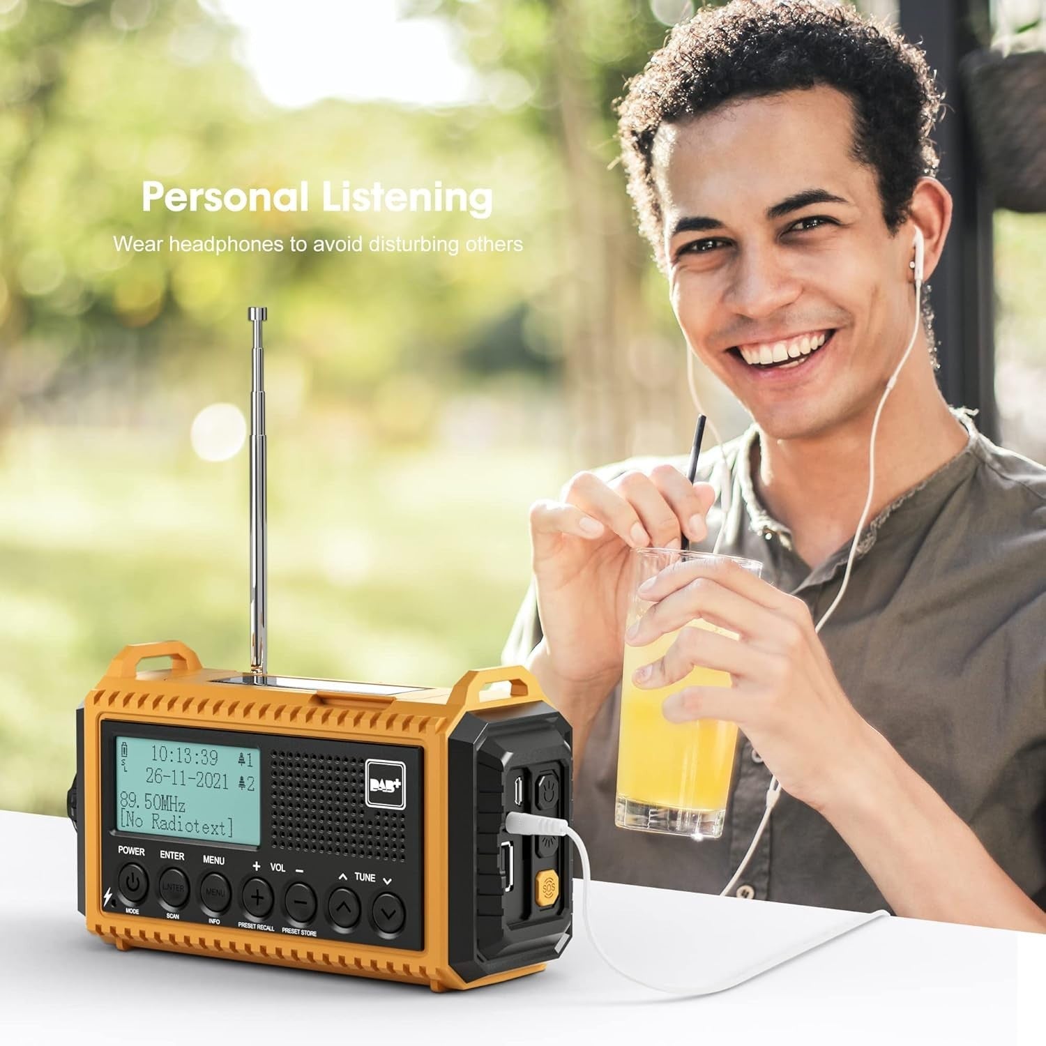 DAB+ Emergency Wind Up Radio Solar Hand Crank 5000mAh SOS