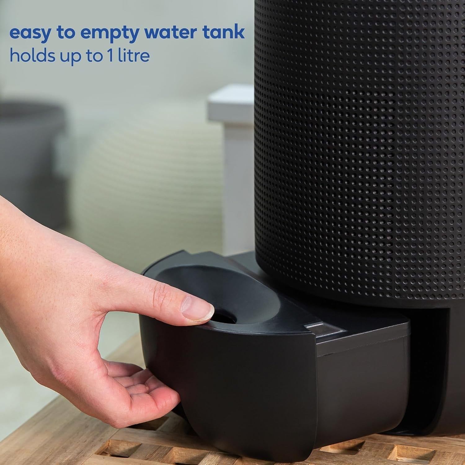 2-in-1 Dehumidifier Air Purifier 750ml Day Ozone Free 20m²