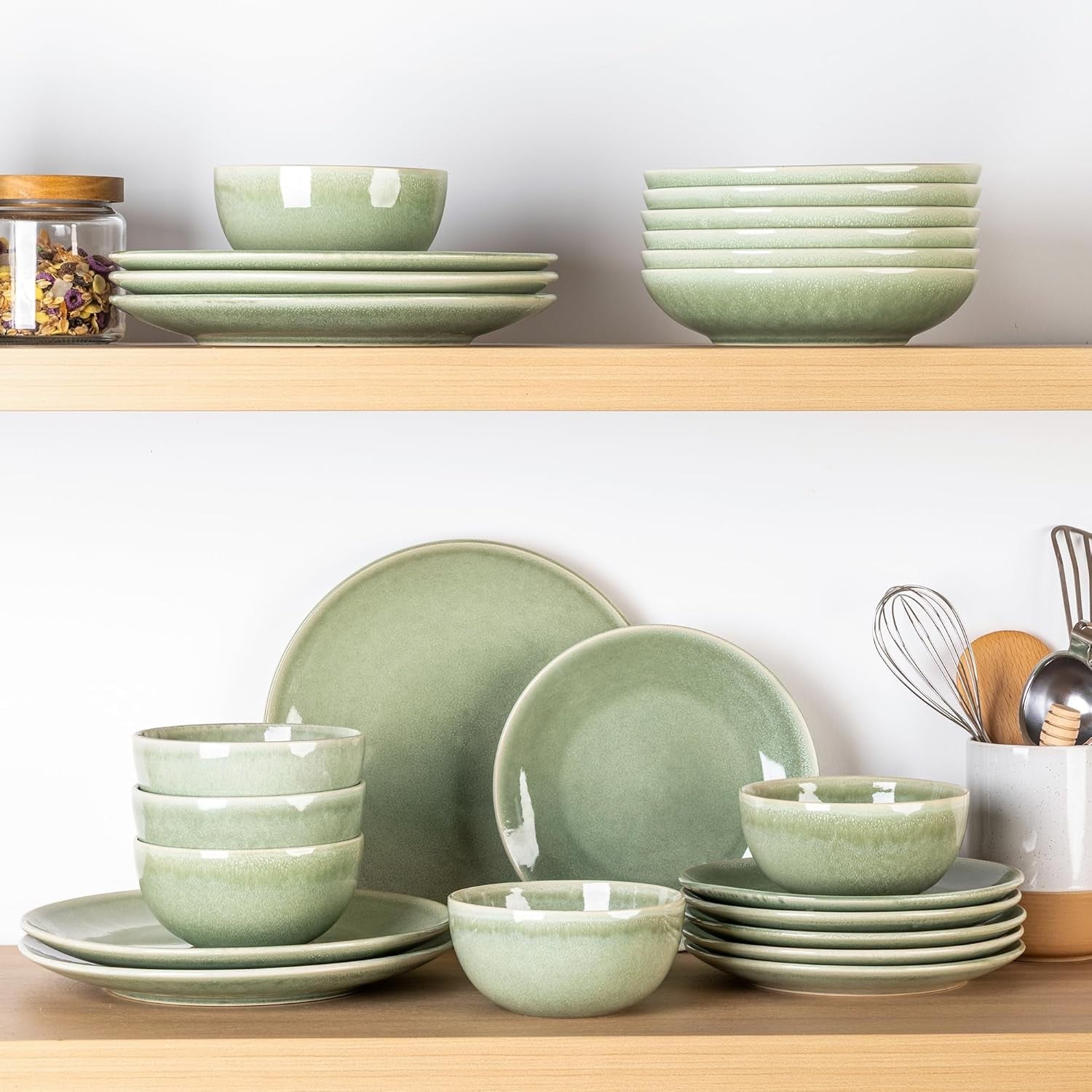 24 Piece Stoneware Dinner Set Plates Bowls Scratch Resistant Dishwasher Safe