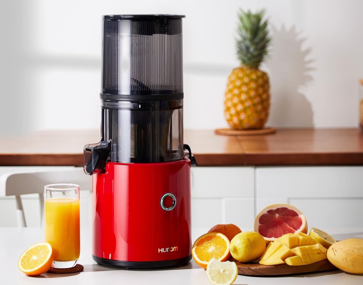 Auto Feed Cold Press Juicer 2L Hopper Filterless Easy Clean BPA Free