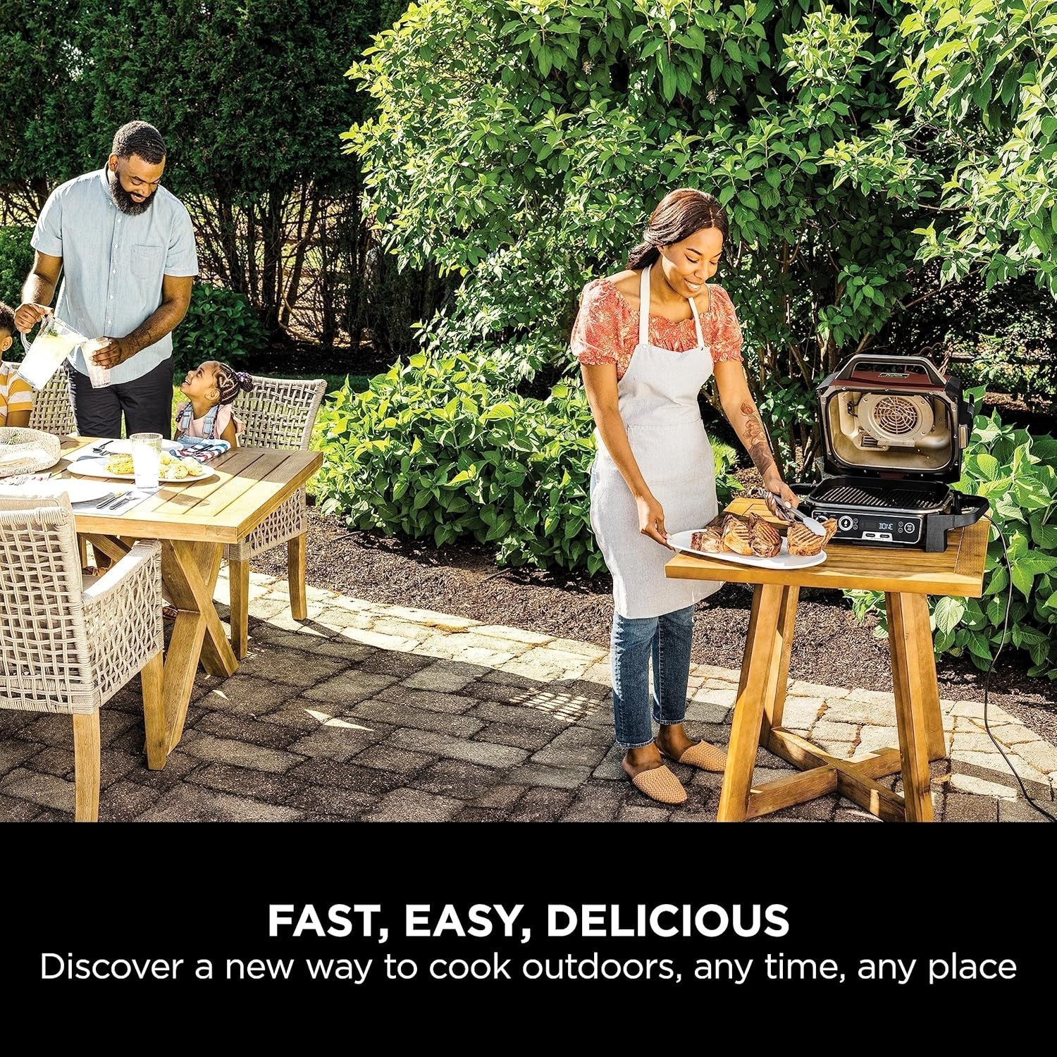 7-in-1 Electric BBQ Grill & Smoker with Digital Probe, Air Fryer & Woodfire