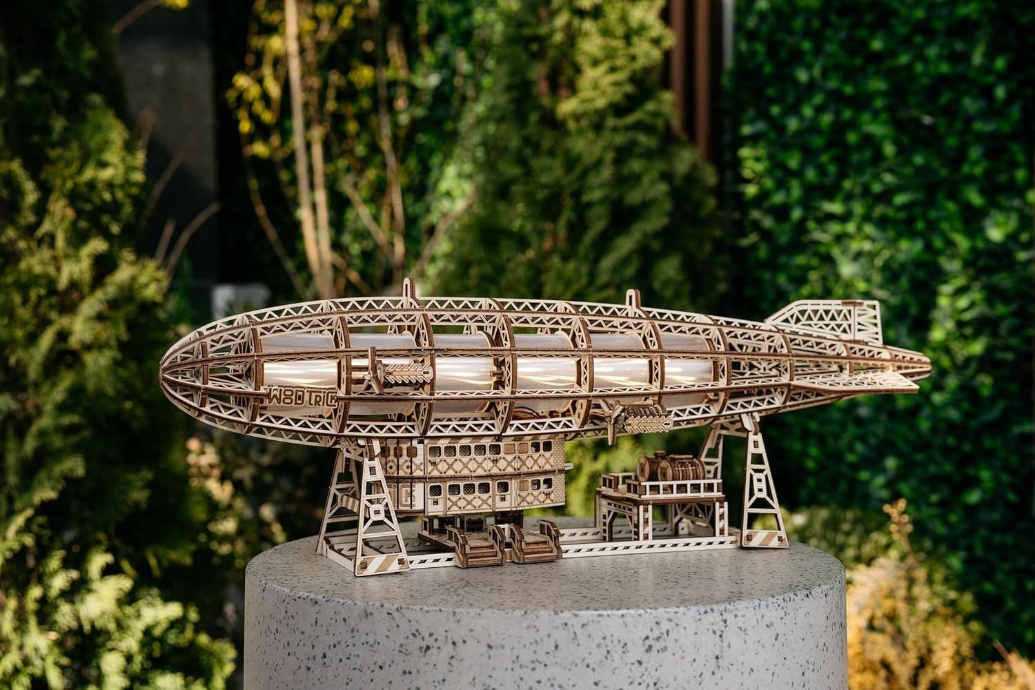 3D Wooden Zeppelin Puzzle LED Airship Model Kit DIY Lamp 487PCS Adult