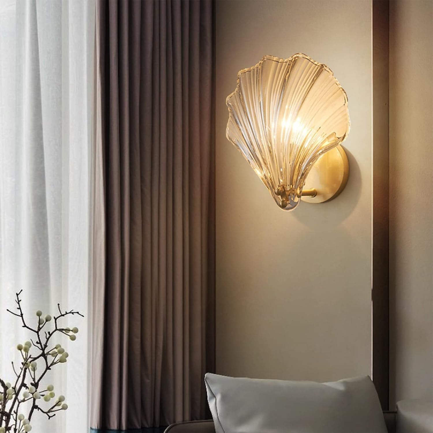 Amber Glass Shell Wall Sconce, Elegant LED Lamp, Modern Bedroom Light